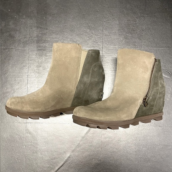 Sorel Shoes - Sorel Suede Wedge Booties – Size 9.5
